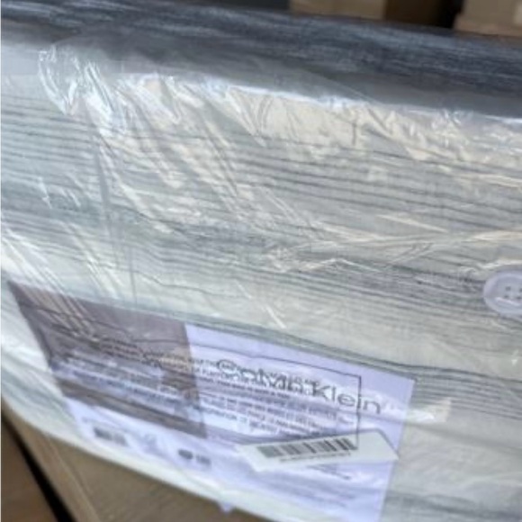 Calvin Klein Strie Stripe Cotton Off-White Duvet Cover Set Queen - Picture 7 of 8